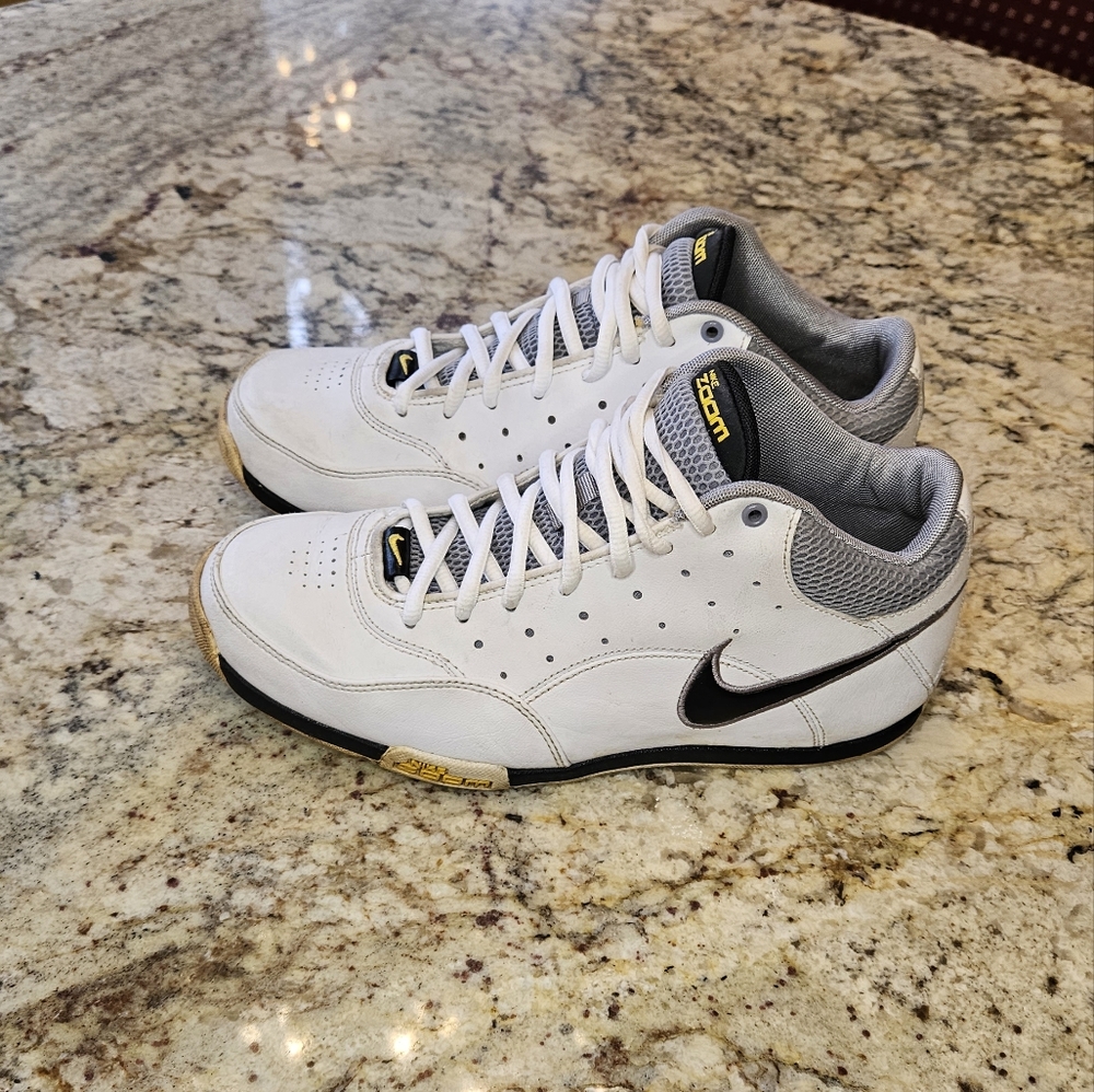 Nike Mens Air Zoom Hoop Le Low Steve Nash Basketball Shoes